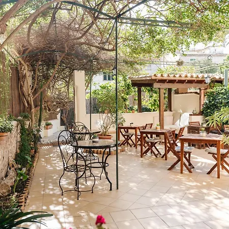 Hotel Casa Bougainvillea 3*